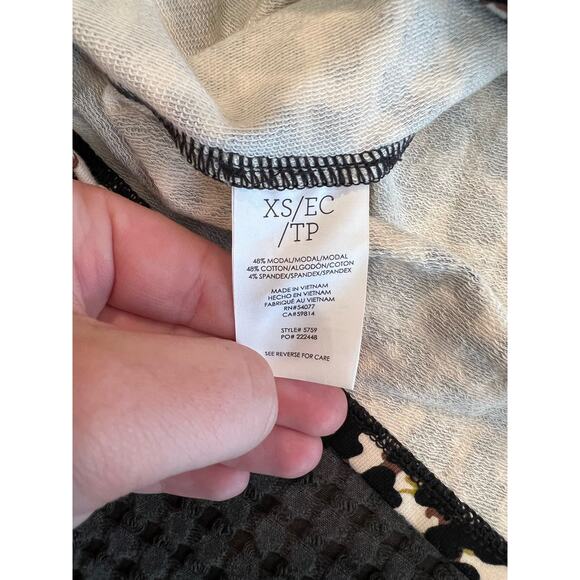 Cabi Tank | Womens Leopard Athletic Top |‎ XS - Picture 6 of 8